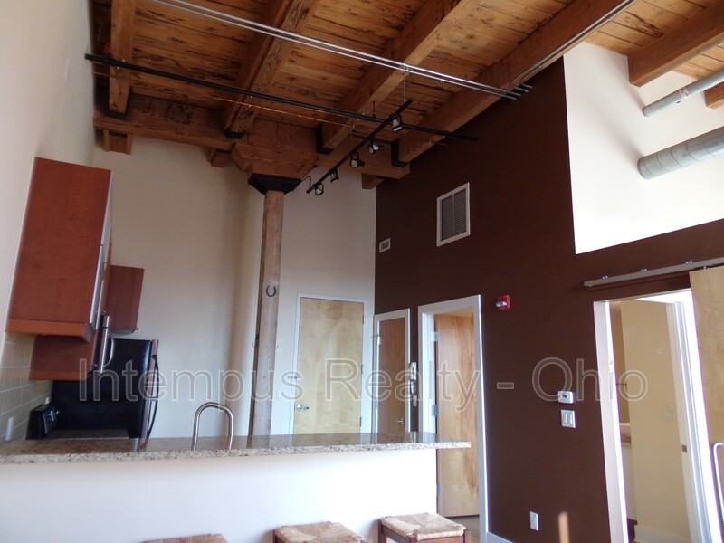 150 E Main St #611 - Photo 5 of 20