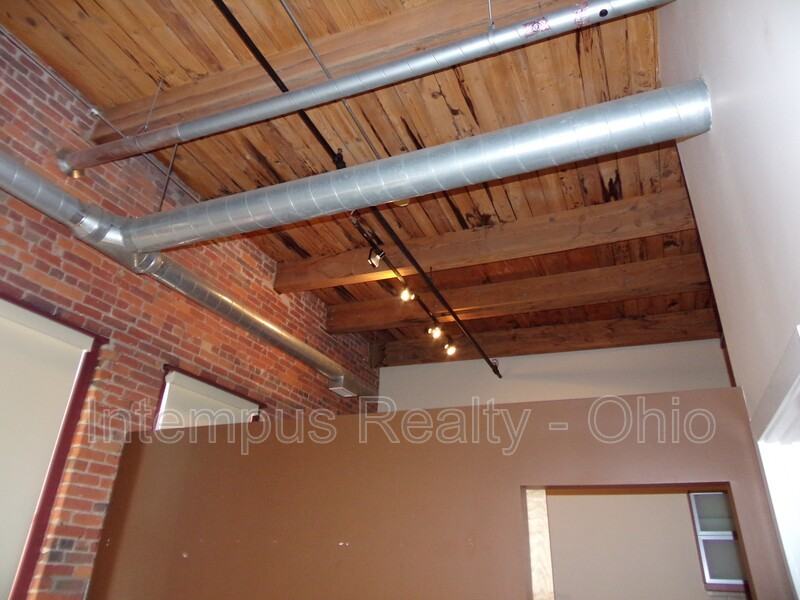 150 E Main St #611 - Photo 7 of 20