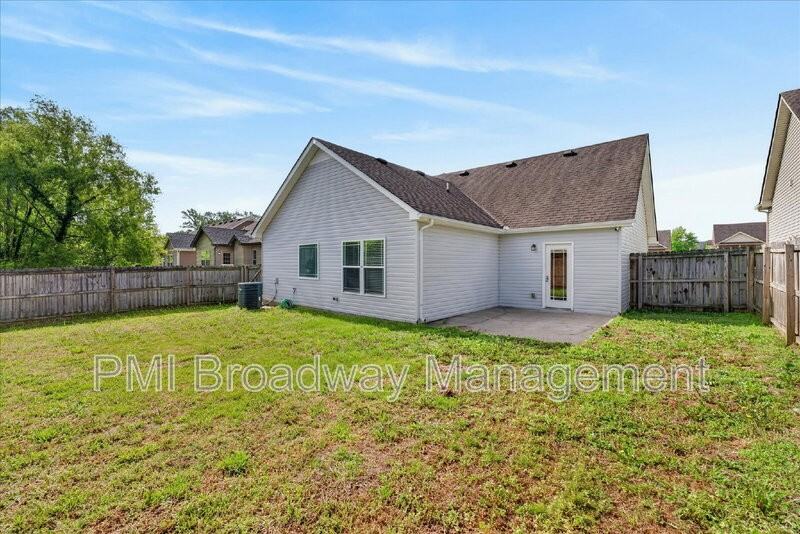 837 Shelton Cir - Photo 7 of 35