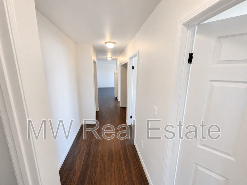 238 E Venon Ave #304 - Photo 4 of 11