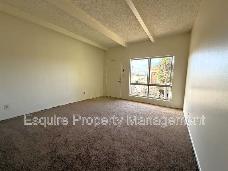 2050 N Ventura Rd #6 - Photo 4 of 14