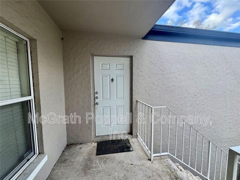 115 Picardy Villa Cir #202 - Photo 3 of 15