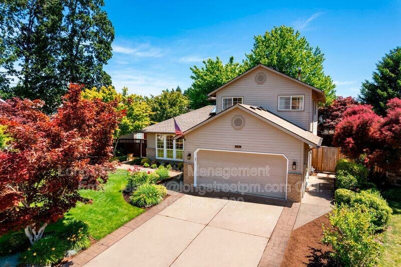 3144 Ne 2nd Ct - Photo 4 of 50