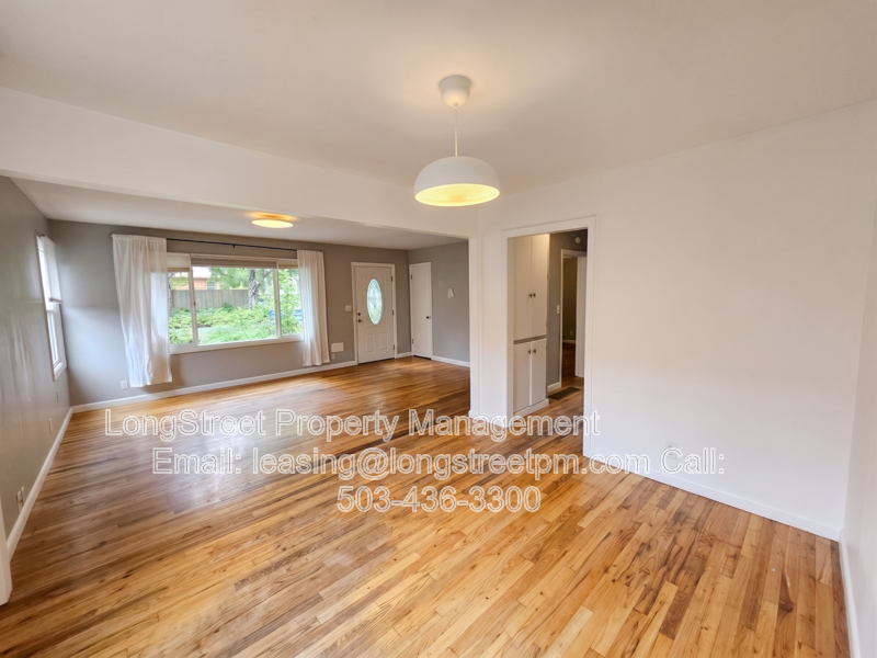 2205 N Willamette Blvd - Photo 7 of 23