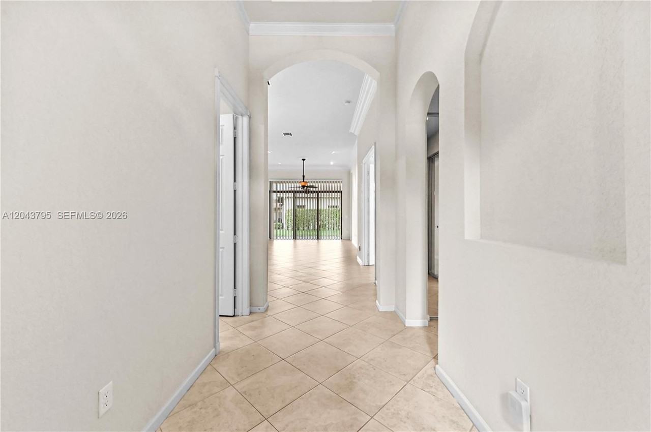 6823 Fabiano Circle - Photo 6 of 8