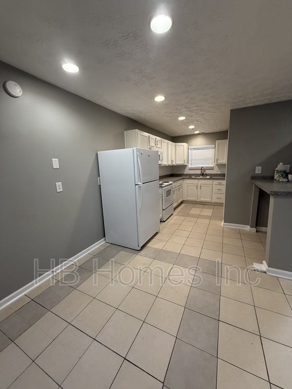 407 Ash St - Photo 5 of 23