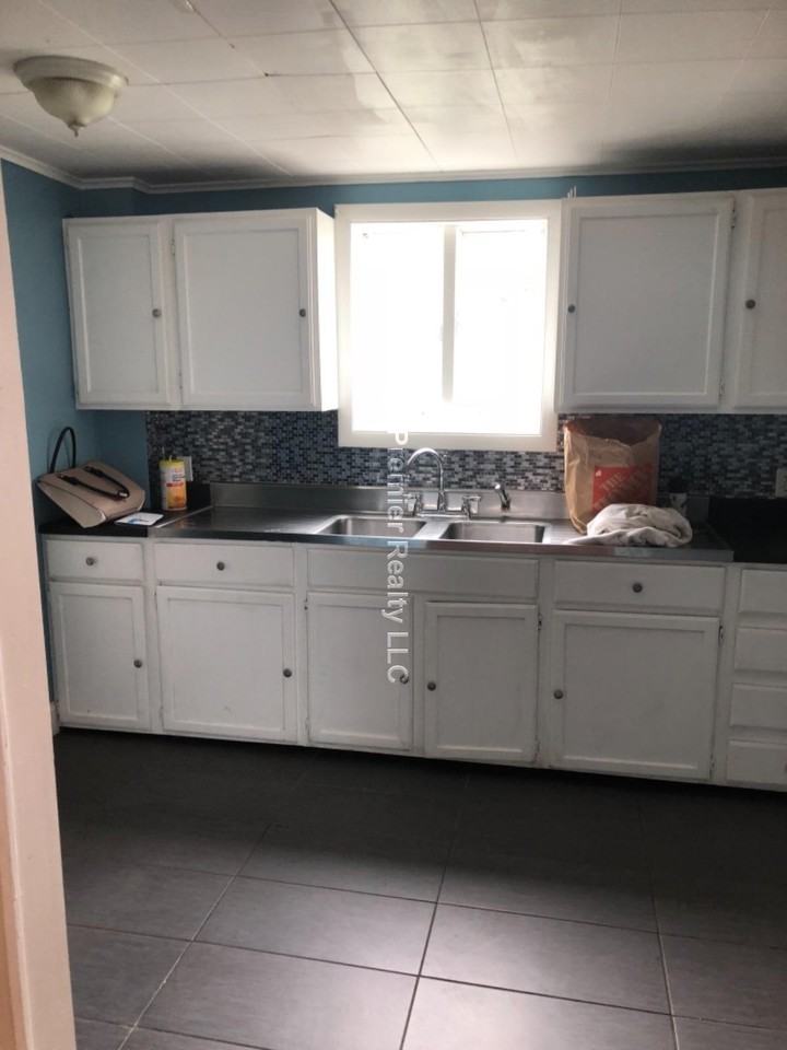 Glen St #4 - Photo 6 of 17