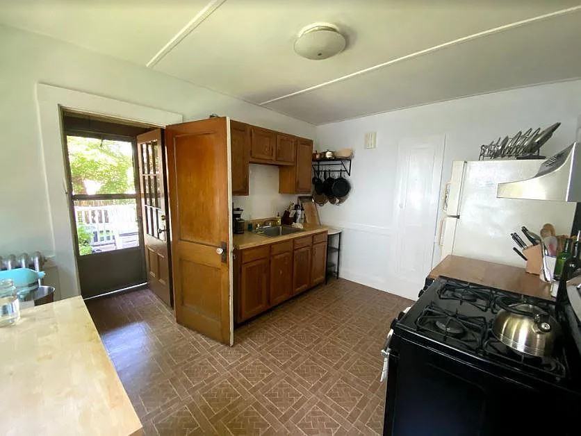 33 Brington Rd #1 - Photo 3 of 13