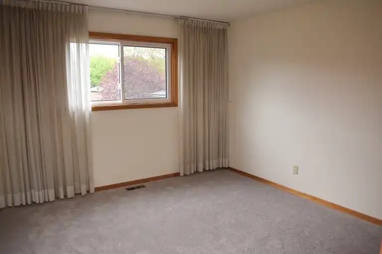 969 Mary St N #1 - Photo 2 of 19