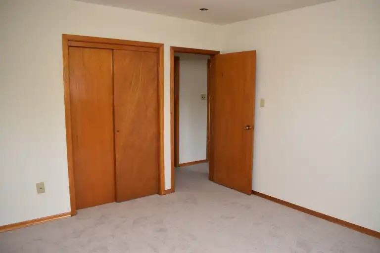 969 Mary St N #1 - Photo 3 of 19