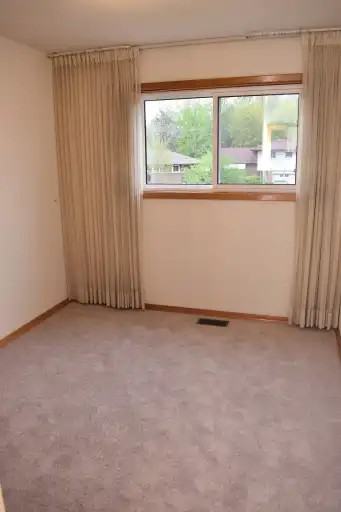 969 Mary St N #1 - Photo 6 of 19