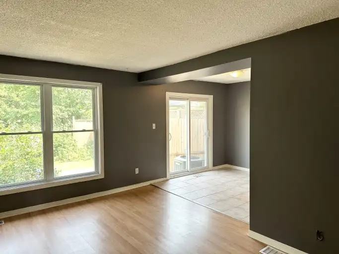 27 Windfield Cres - Photo 6 of 19