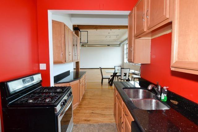 2410 W North Ave #RA11 - Photo 3 of 20