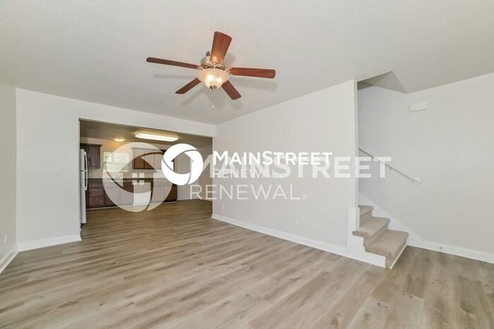 966 Norwood Village Ln - Photo 5 of 17