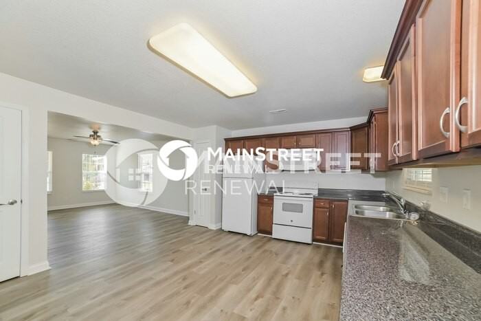 966 Norwood Village Ln - Photo 7 of 17