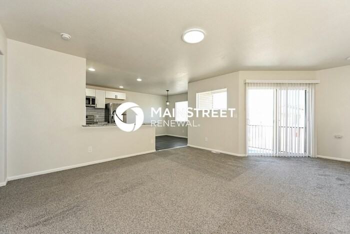 18654 E 46th Pl - Photo 5 of 17
