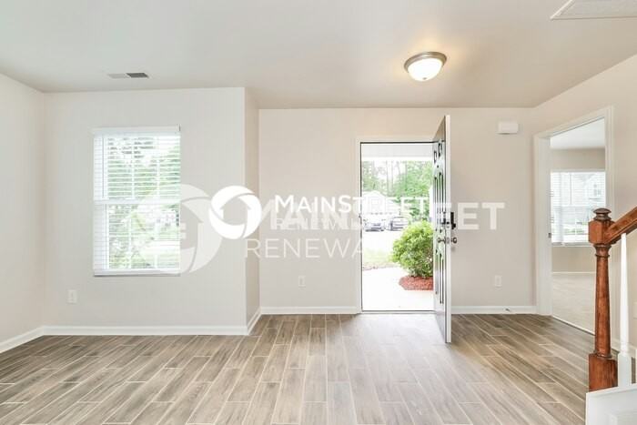3019 Desmond Woods Dr - Photo 5 of 17