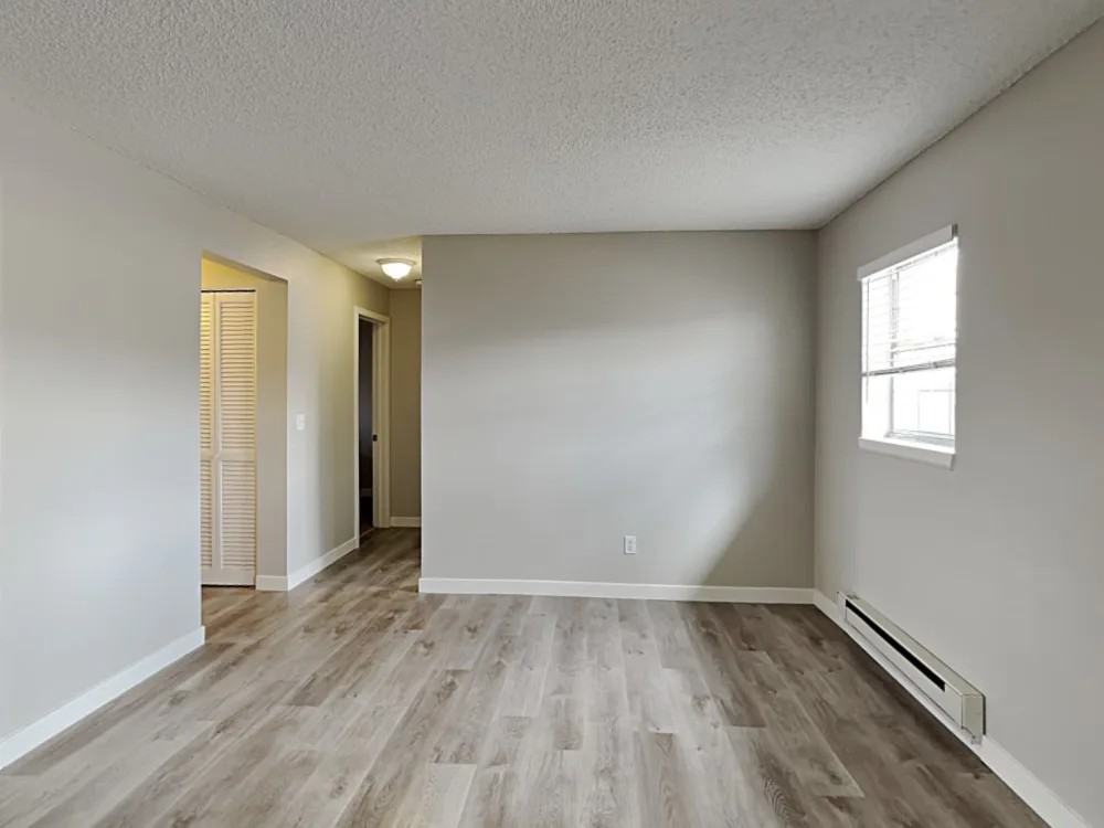 18339 East Iowa Drive - Photo 7 of 12