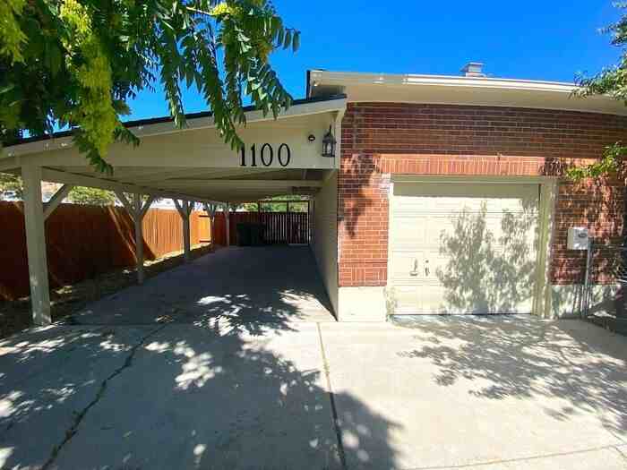 1100 Sutro St - Photo 6 of 40