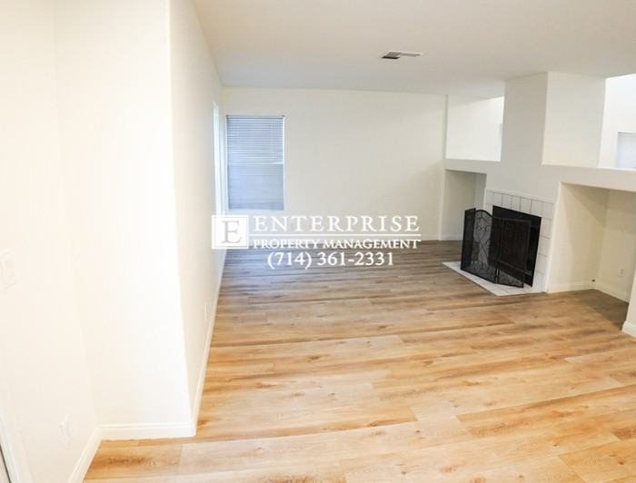 77 Carriage Dr - Photo 5 of 16