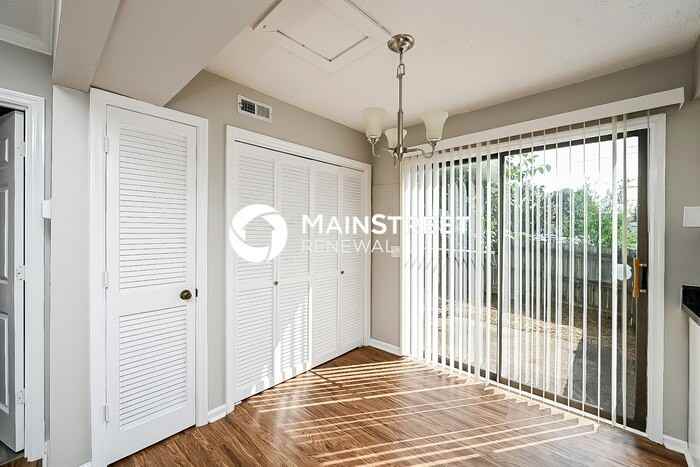 3213 E Lake Dr - Photo 7 of 17