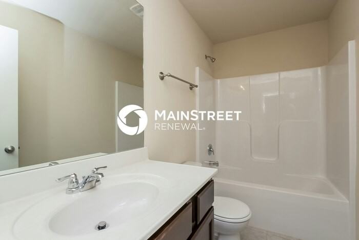 635 Independence Ave - Photo 7 of 15