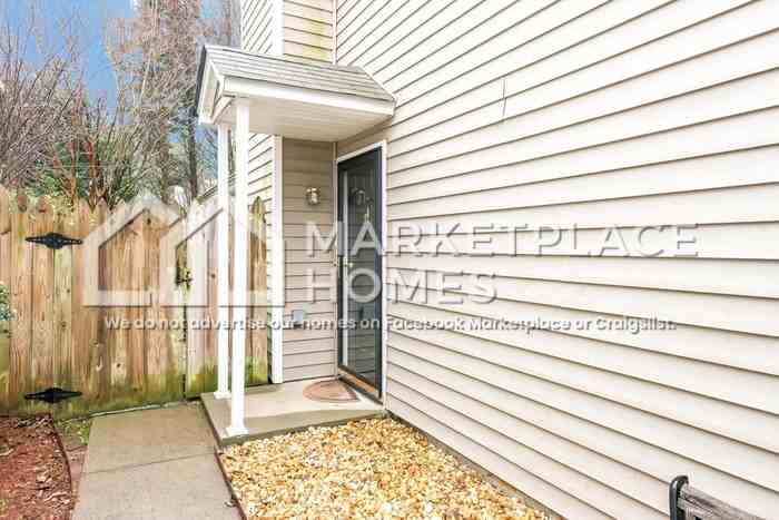2733 Saint Charles Ln Nw - Photo 3 of 27