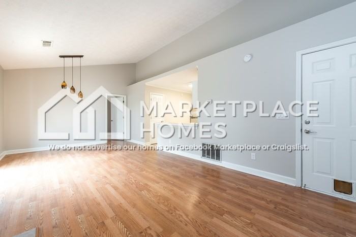 2733 Saint Charles Ln Nw - Photo 6 of 27