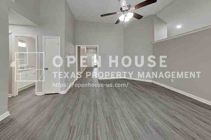 4935 Northfork Dr - Photo 4 of 19
