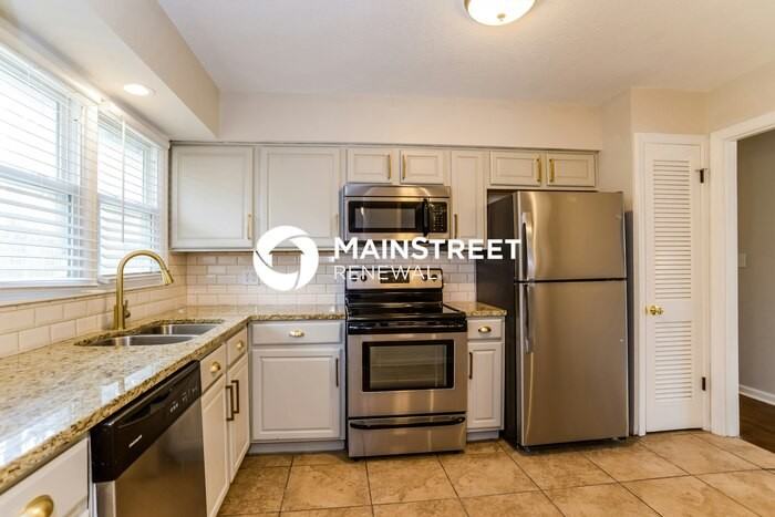 5122 N Cleveland Ave - Photo 6 of 17