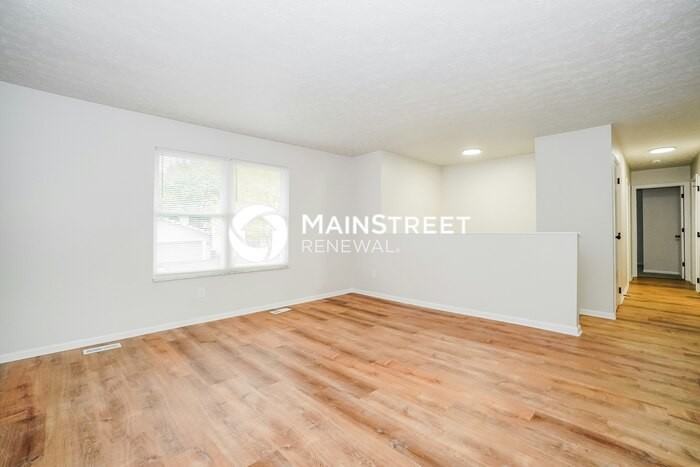 6287 Fence Row Ln - Photo 6 of 17