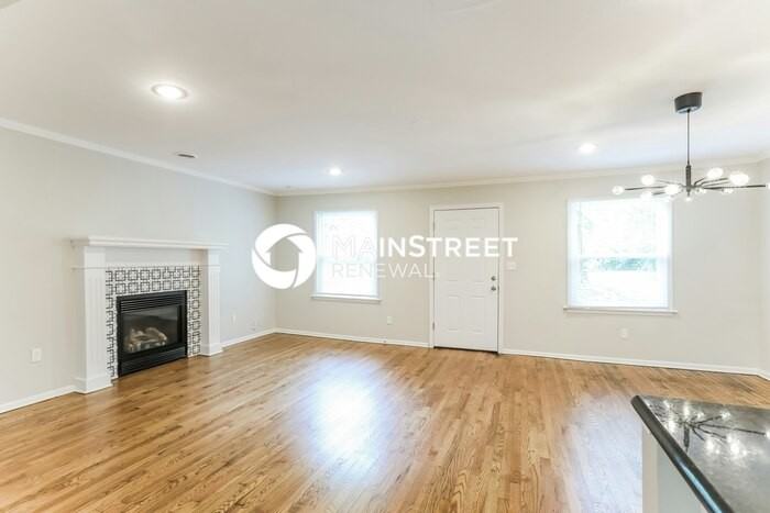 5302 N Garfield Ave - Photo 3 of 16