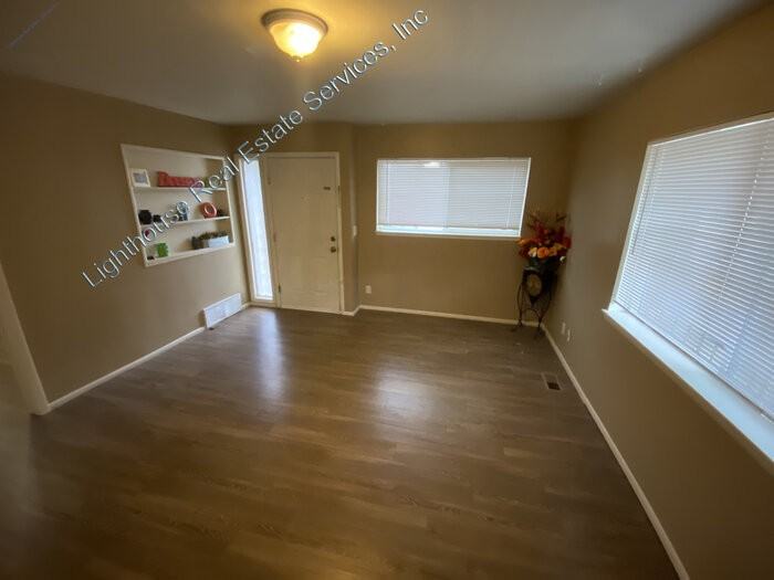 515 W Fern Dr #D - Photo 5 of 11