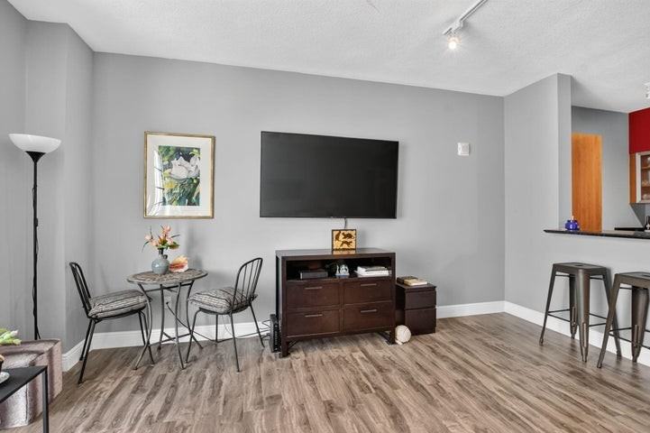 233 South Federal Highway - Photo 3 of 8