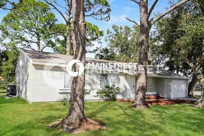 5183 Trekell St - Photo 3 of 16