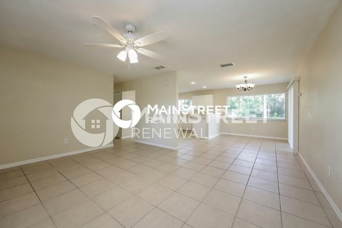 5183 Trekell St - Photo 5 of 16