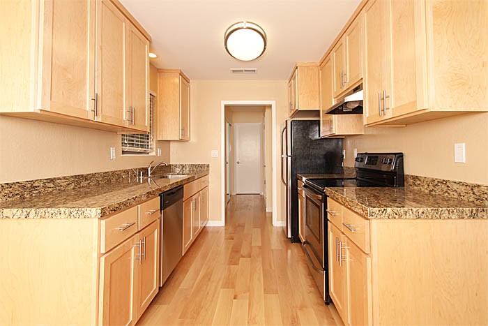 696 Towle Way #26 - Photo 3 of 7