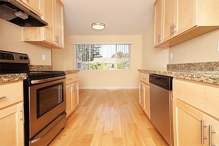 696 Towle Way #26 - Photo 4 of 7
