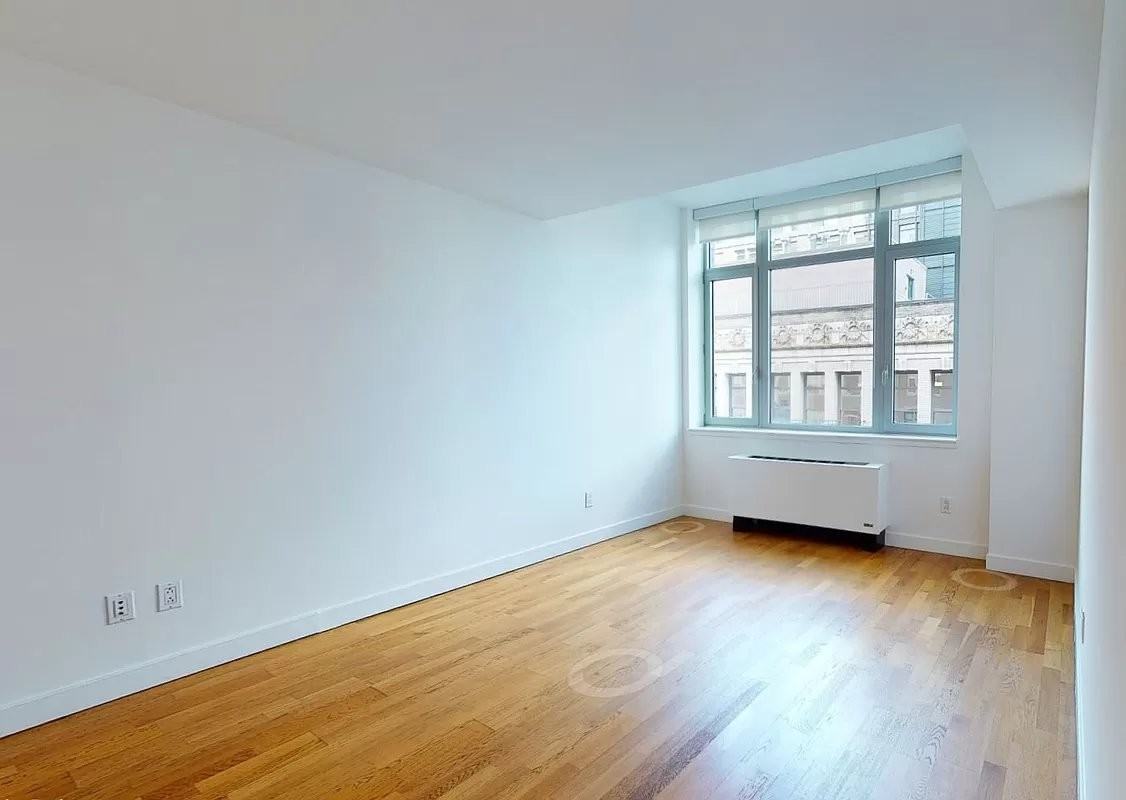 Leonard St #502 - Photo 3 of 5
