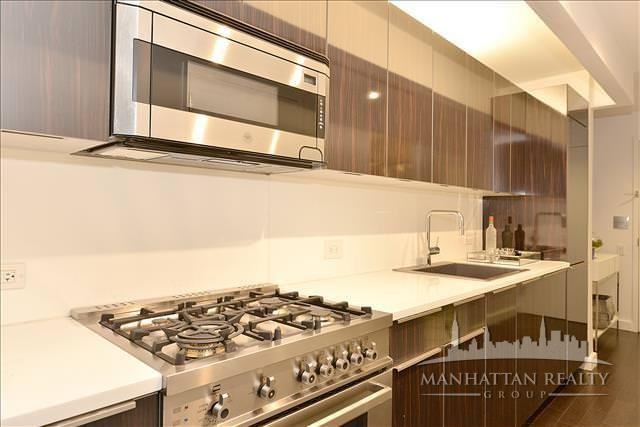 Nassau St #22G - Photo 3 of 9