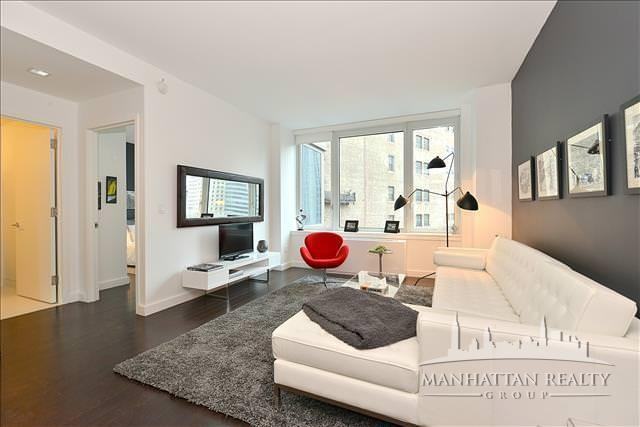 Nassau St #22G - Photo 5 of 9