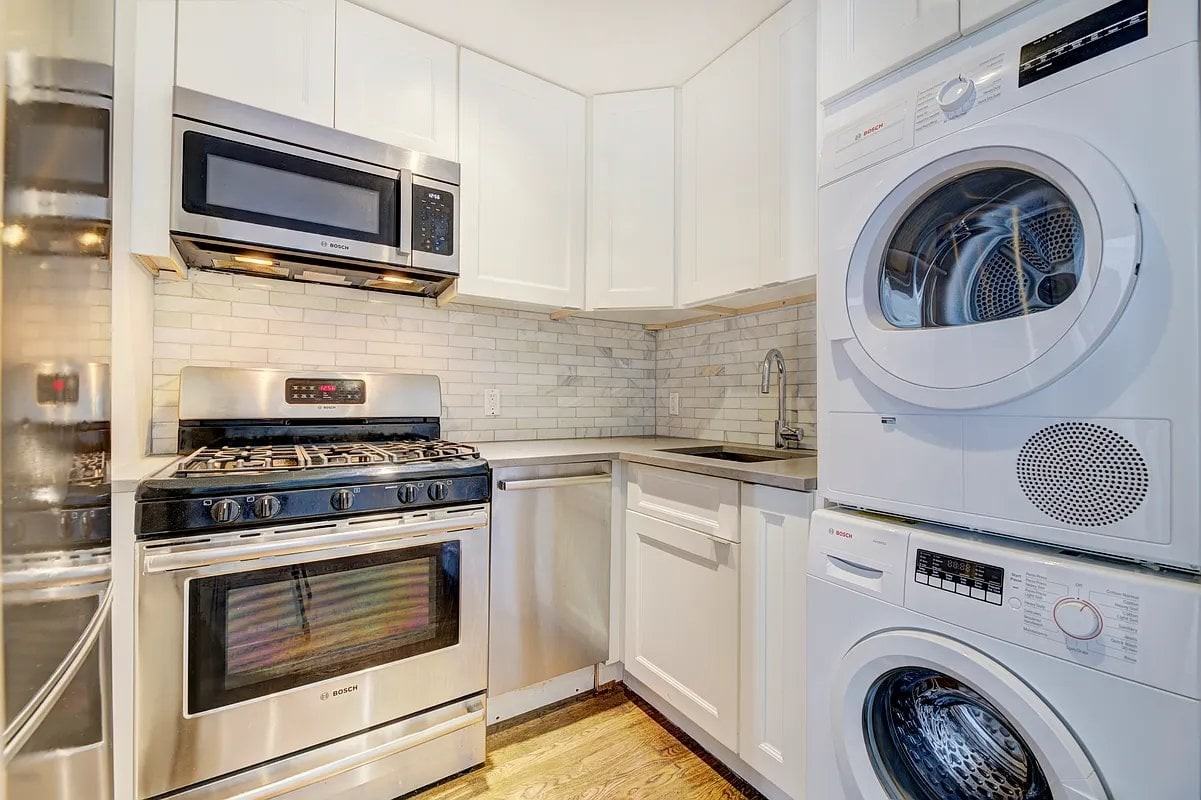 114 Ridge St #3B - Photo 4 of 8