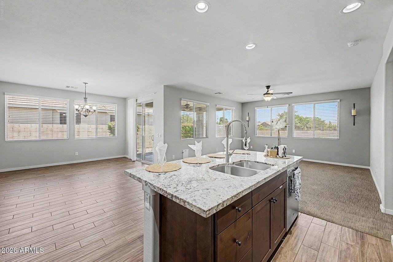 3413 N Loma Vis - Photo 2 of 20
