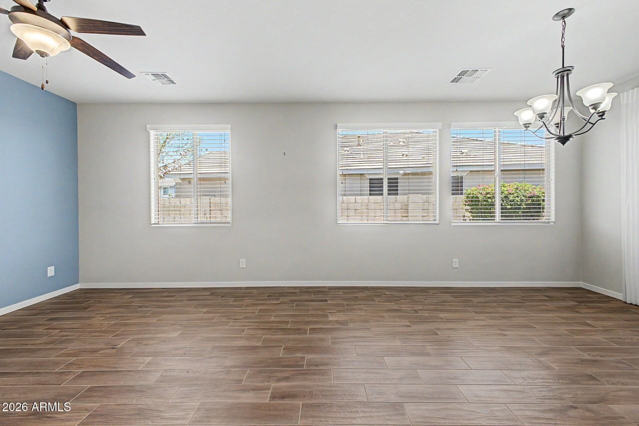 3413 N Loma Vis - Photo 7 of 20