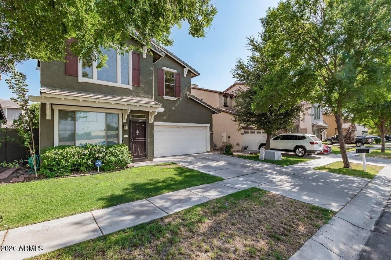 4337 E Vaughn Ave - Photo 4 of 49