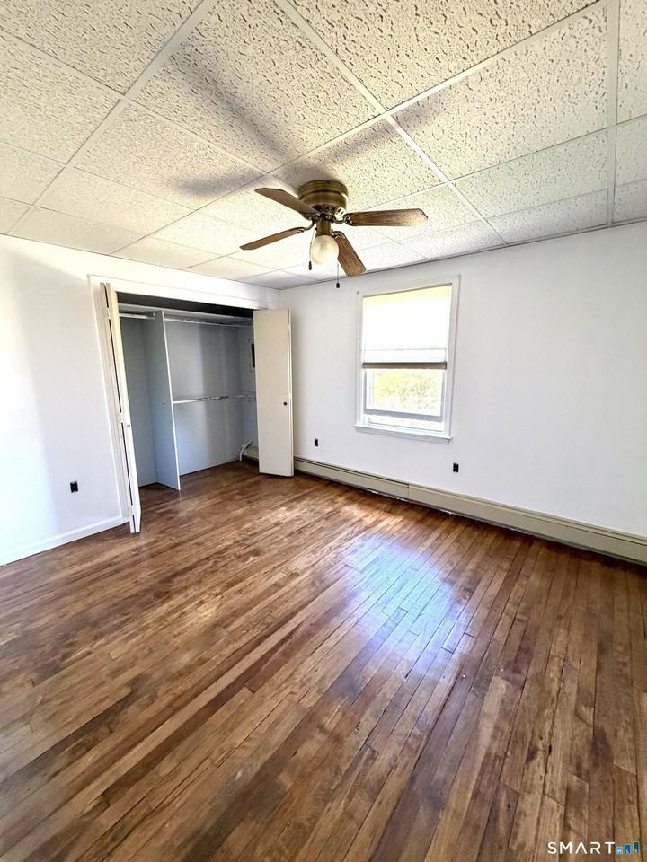 460 Stonybrook Rd - Photo 2 of 4