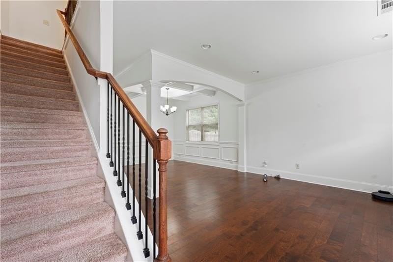 2080 Red Barn Ct - Photo 6 of 39