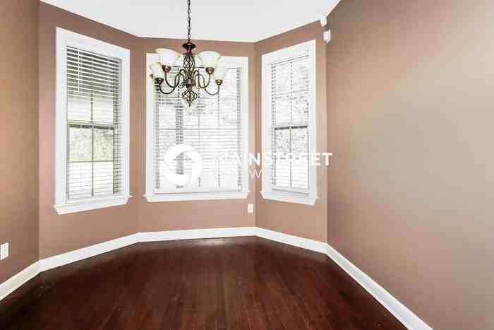 5398 Meadowbriar Trl - Photo 5 of 19