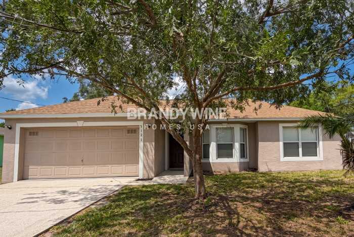 5121 Teather St - Photo 2 of 36