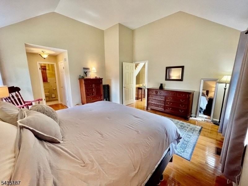 2 Hawthorne Pl - Photo 7 of 26